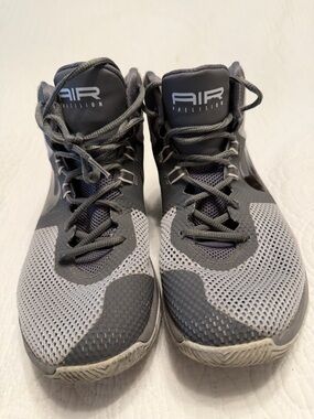 Nike Air Precision Men's Gray and Black Athletic Shoes